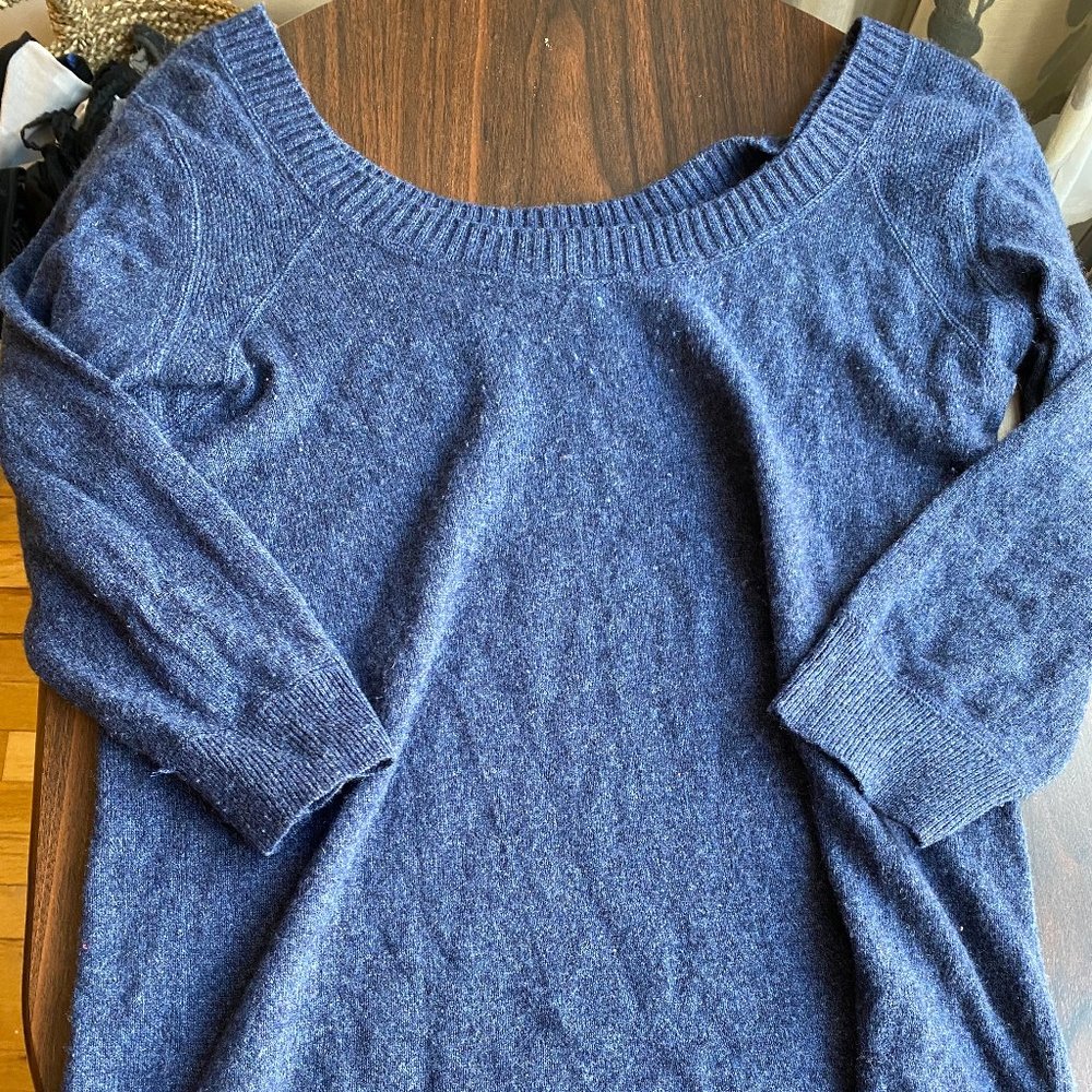 100% Italian Cashmere Club Monaco Blue Sweater